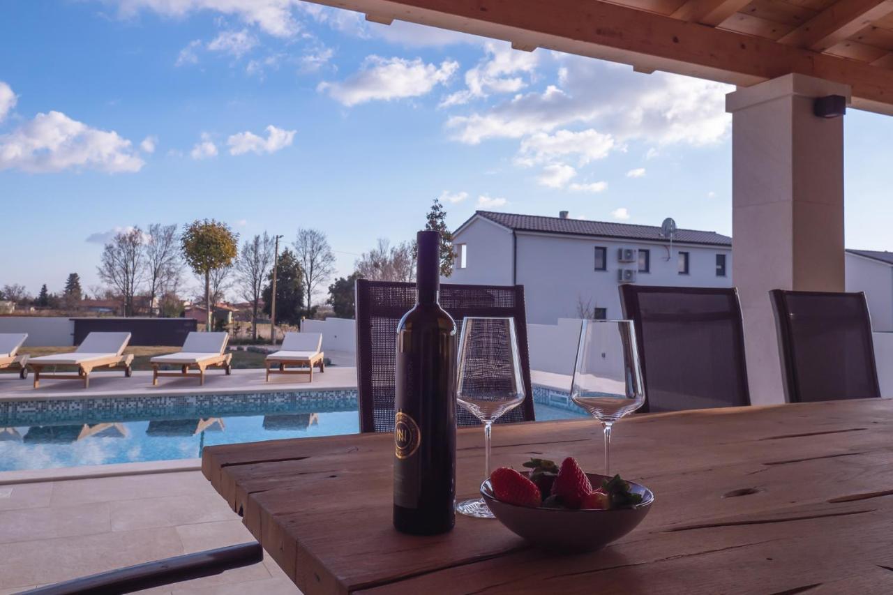 Villa Lydia Marčana Buitenkant foto